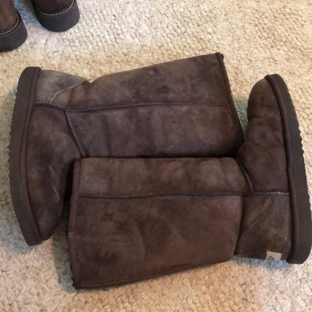 Uggs - image 1
